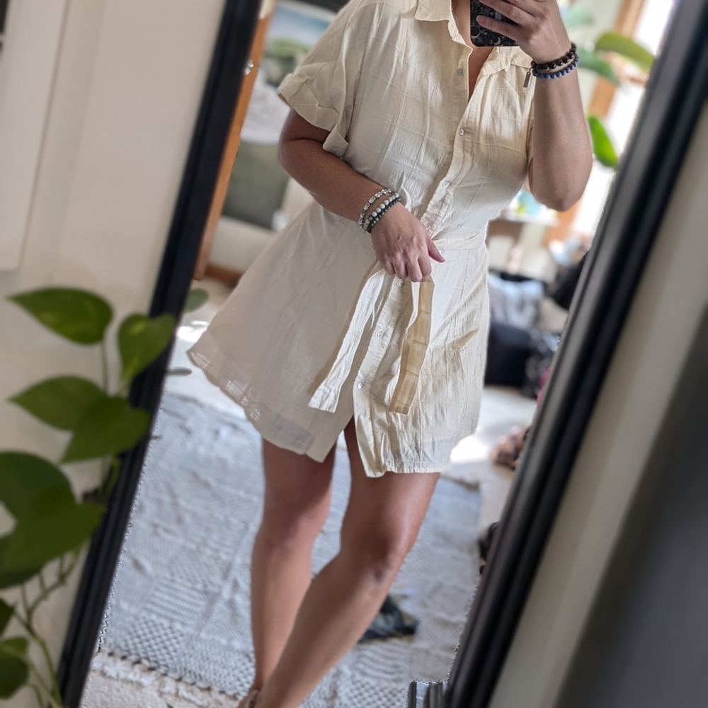 Lulu's Cream Short-Sleeve Dress